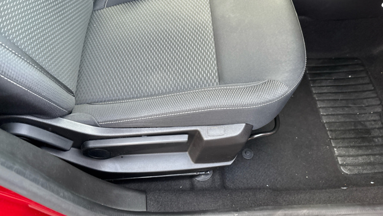 Dacia Duster 1.0 TCe 100 Comfort 5dr Bi Fuel Estate